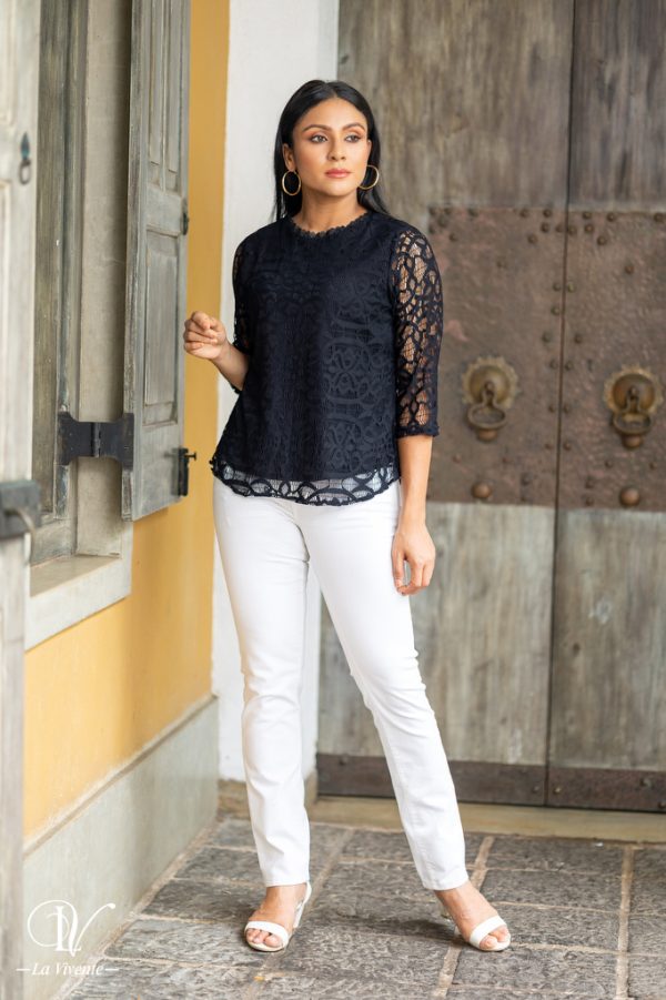 Lined  Lace Top - Image 4