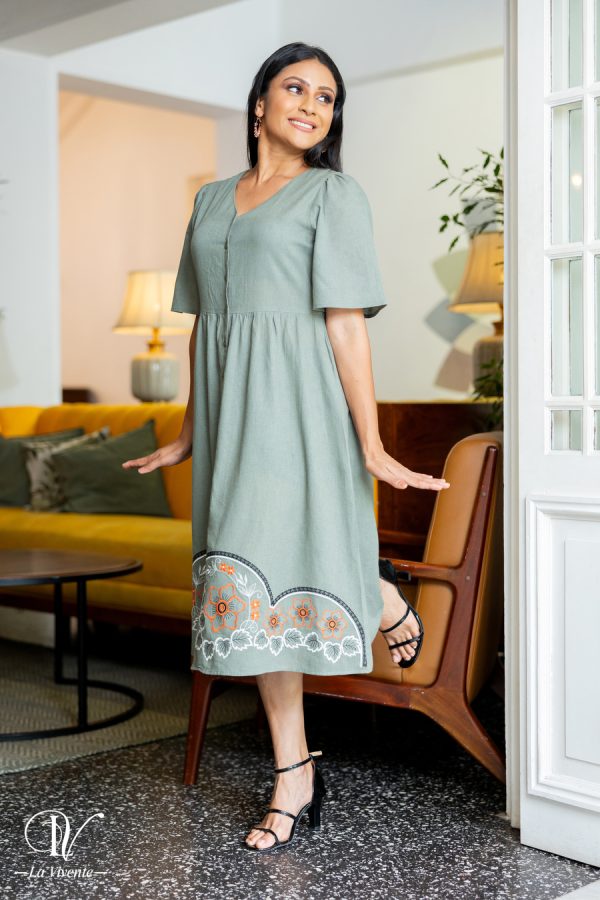 Hem Embroidered Flutter Sleeved Midi Dress - Image 2