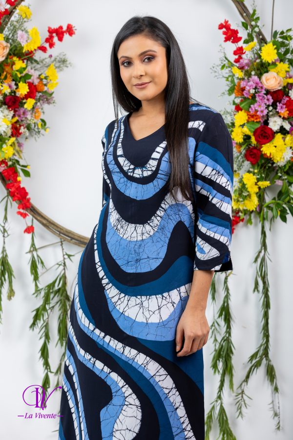 Abstract Printed V-Necked Batik Maxi Dress - Image 4