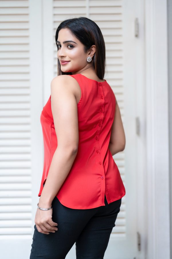 Back Button Up Detailed Sleeveless Top