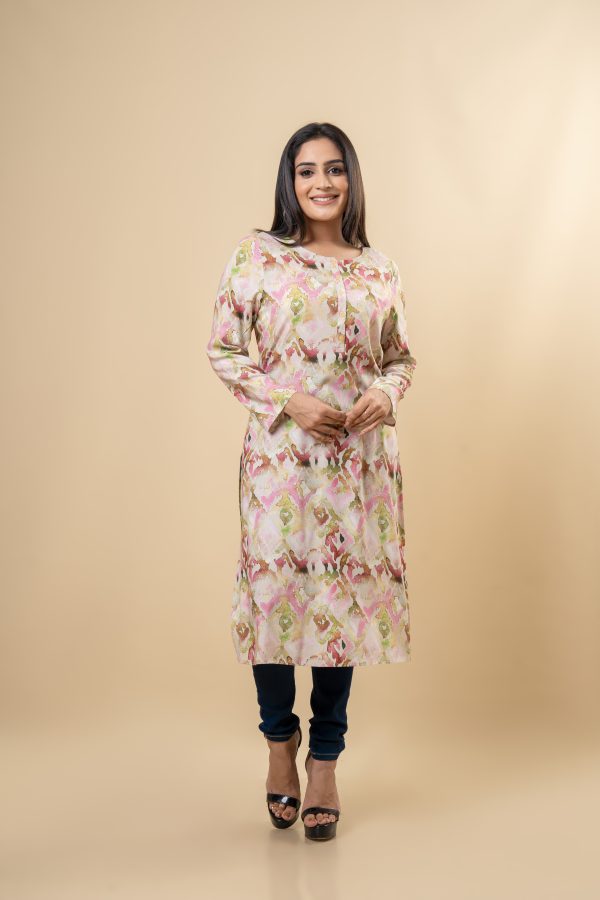 Abstract Patterned Long Sleeved Kurta - Image 4