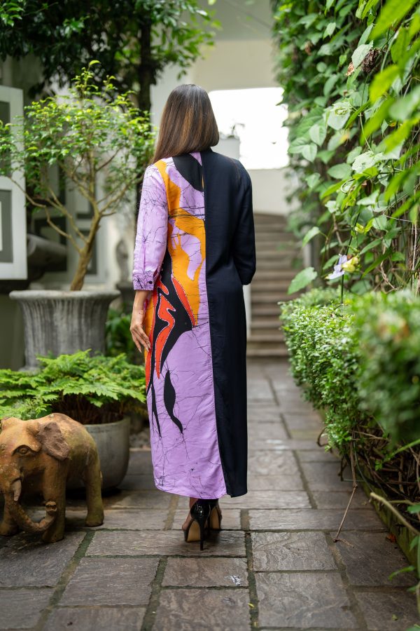 Abstract Two-Tone Button Up Batik Maxi Dress - Image 5