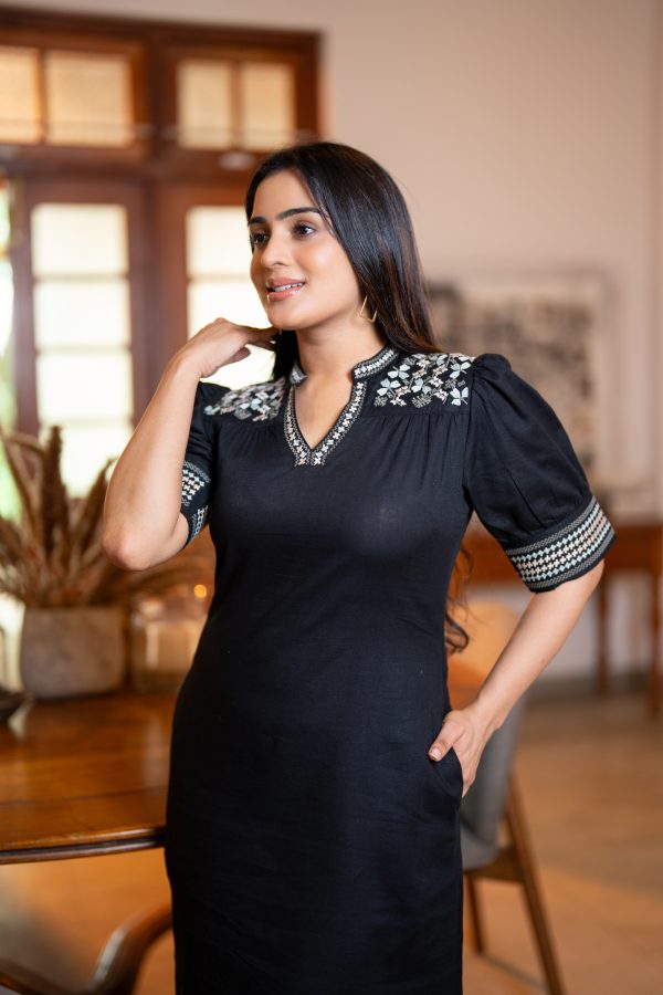 Puff Sleeve Embroidery Short Dress - Image 2
